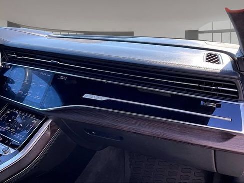 Used 2019 Audi Q8 Prestige AWD/4WD image 26