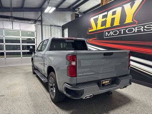 Used 2025 Chevrolet Silverado 1500 RST AWD/4WD image 13