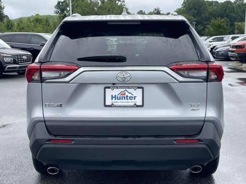 Used 2022 Toyota RAV4 XLE AWD/4WD image 27