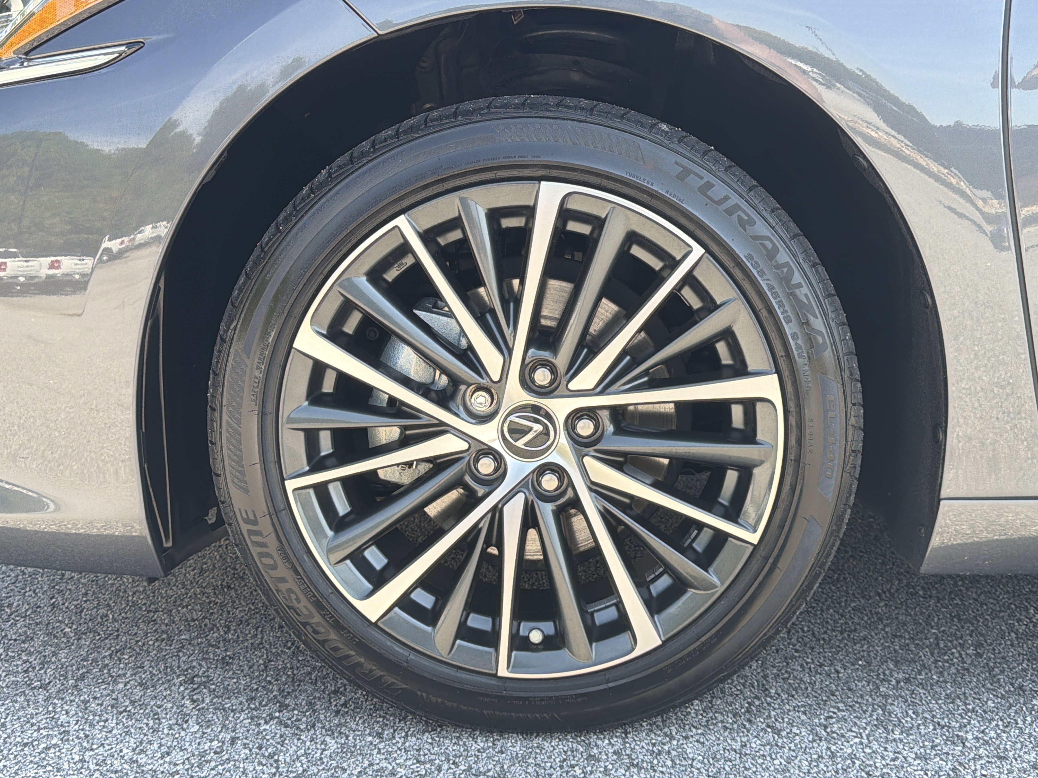 Used 2024 Lexus ES 350 w/ Premium Package FWD image 13