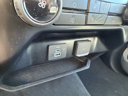 Used 2025 Ford F350 XLT image 23