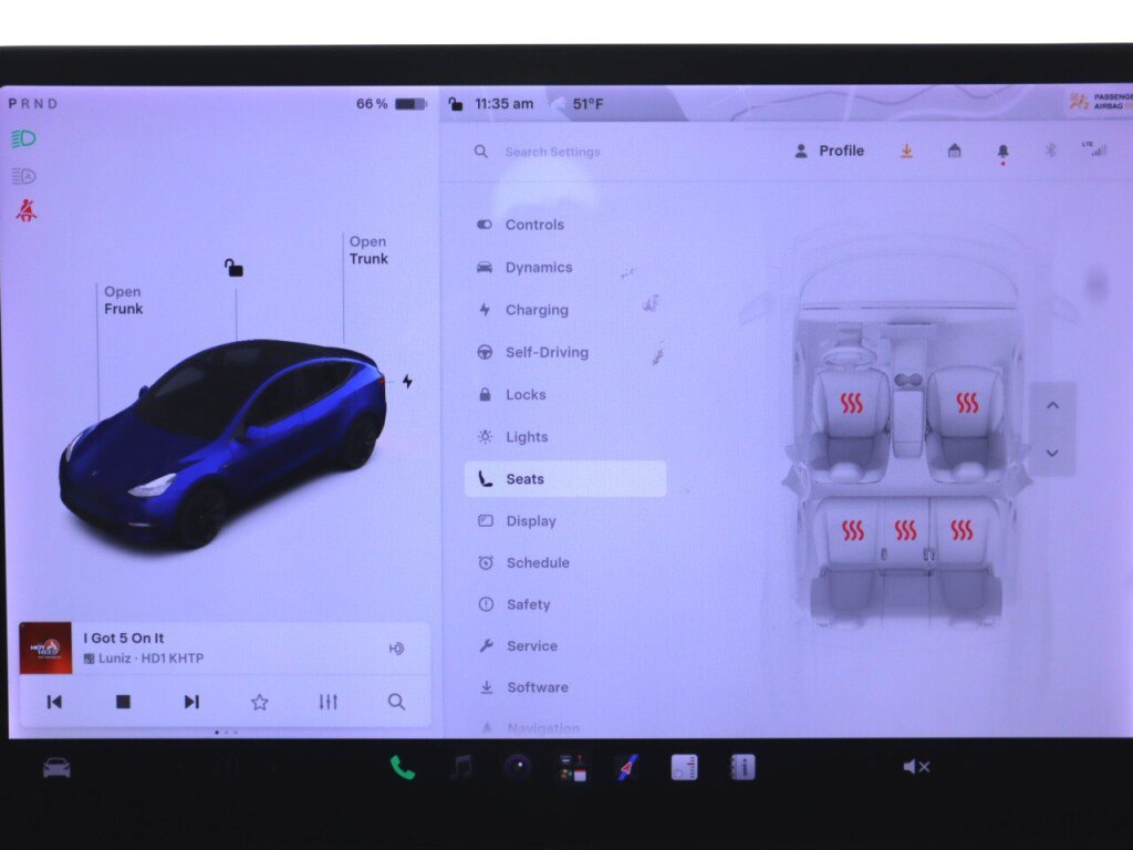 Used 2021 Tesla Model Y Long Range AWD/4WD image 23