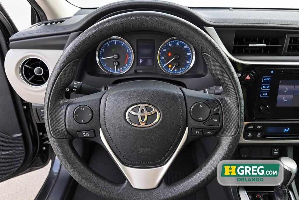 Used 2019 Toyota Corolla LE FWD image 14