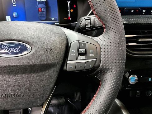 Certified 2025 Ford Escape ST-Line Select w/ Tech Pack #1 image 18