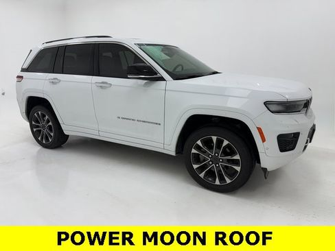 Used 2023 Jeep Grand Cherokee Overland image 1