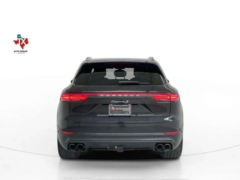 Used 2019 Porsche Cayenne S AWD/4WD image 7