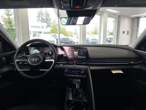 New 2026 Hyundai Elantra Limited image 34