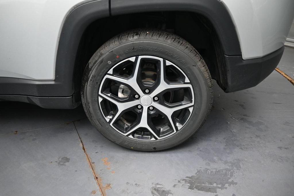 Used 2024 Jeep Compass Limited AWD/4WD image 14