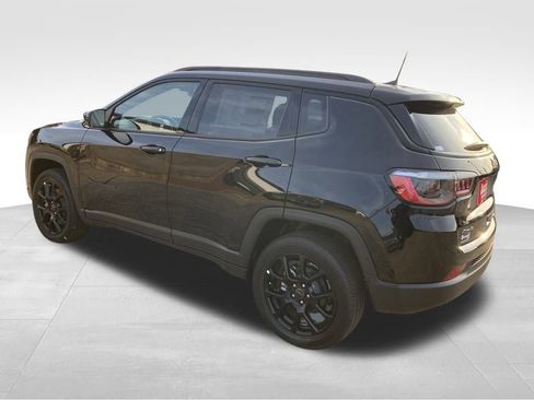 New 2025 Jeep Compass Latitude w/ Sun & Sound Group image 3