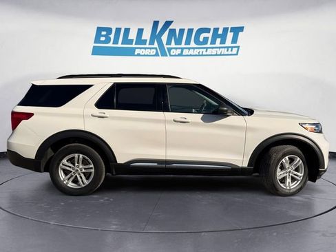 Used 2023 Ford Explorer XLT w/ Equipment Group 202A AWD/4WD image 6