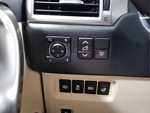 Used 2023 Lexus GX 460 Premium image 18