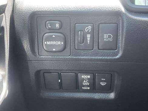 Used 2023 Toyota 4Runner TRD Off-Road Premium w/ Moonroof Package AWD/4WD image 18