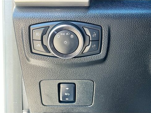 Used 2017 Ford F250 Lariat w/ Lariat Value Package image 10