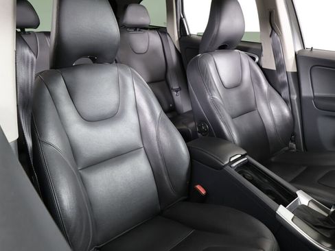 Used 2015 Volvo XC60 T6 Platinum image 25