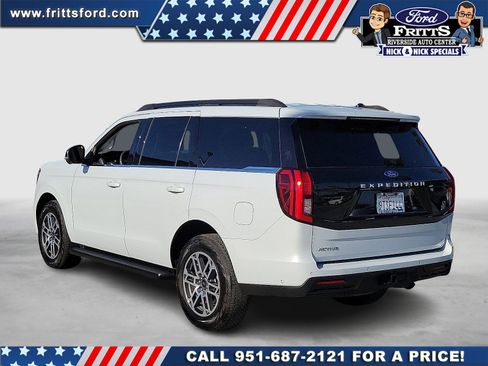Certified 2025 Ford Expedition Active AWD/4WD image 3