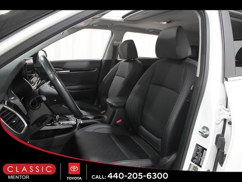 Used 2023 Kia Seltos EX AWD/4WD image 5