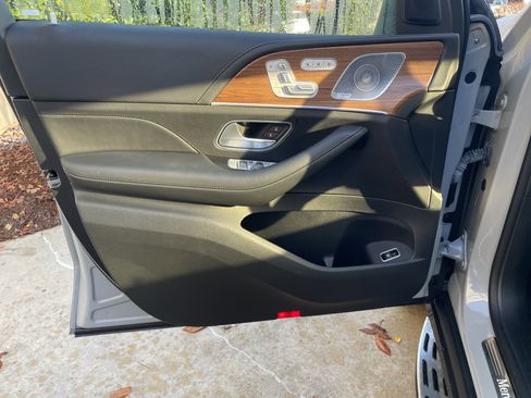 Certified 2024 Mercedes-Benz GLS 580 4MATIC image 18