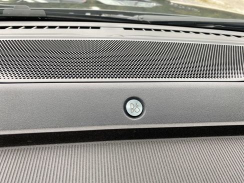 Certified 2024 Ford Expedition Limited image 29