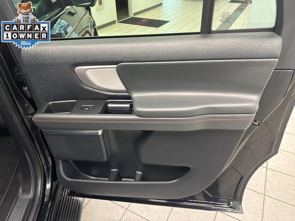 Used 2025 Ford Expedition Max Active AWD/4WD image 22