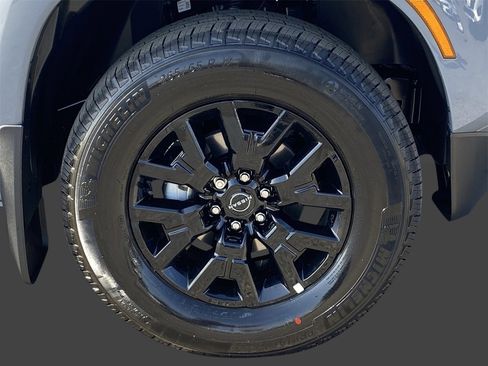 New 2026 Nissan Frontier SV image 7