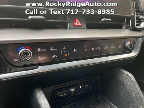 Used 2023 Kia Sportage EX image 22