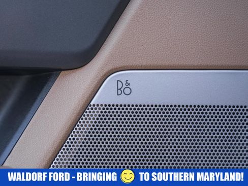 Used 2023 Ford F250 Lariat w/ Tow Technology Package image 9