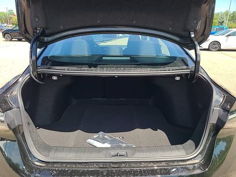 New 2026 Nissan Sentra SV w/ SV Convenience Package FWD image 28
