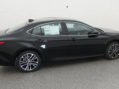 New 2026 Toyota Camry XLE AWD/4WD image 10