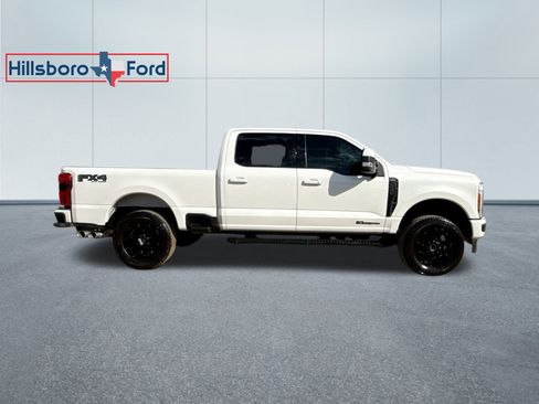 Used 2023 Ford F250 Lariat w/ Sport Appearance Package image 6