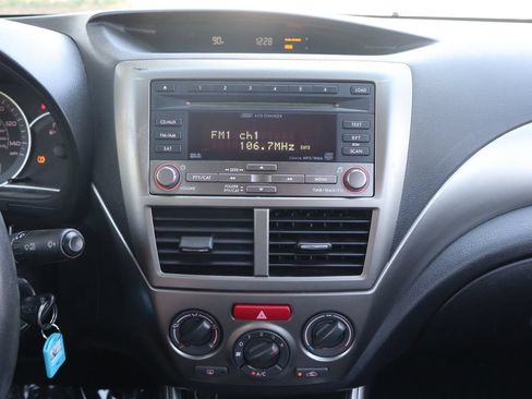 Used 2010 Subaru Impreza 2.5i Premium AWD/4WD image 35