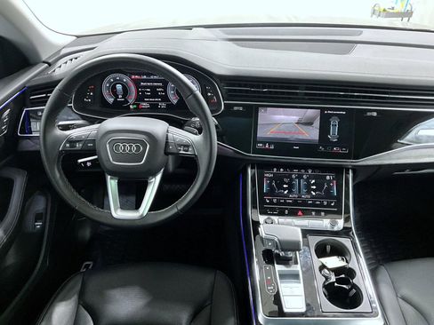 Used 2023 Audi Q8 Prestige image 14
