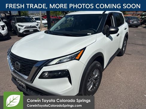 Used 2021 Nissan Rogue S AWD/4WD image 3
