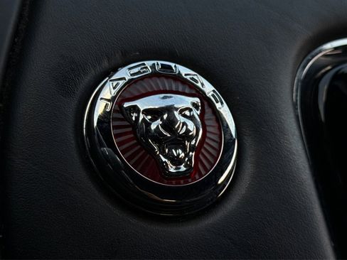 Used 2016 Jaguar XJ L Portfolio RWD image 28