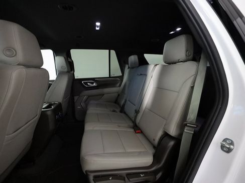 Used 2023 Chevrolet Tahoe Z71 w/ Z71 Off-Road Package image 17