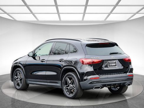 Certified 2025 Mercedes-Benz GLA 250 GLA 250 image 2