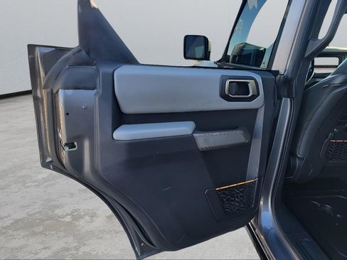 Used 2021 Ford Bronco Badlands image 25