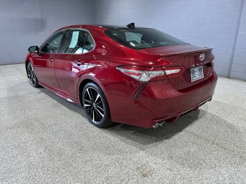 Used 2018 Toyota Camry XSE FWD image 6