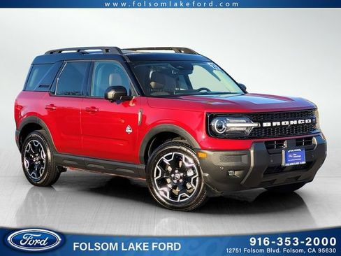 Certified 2025 Ford Bronco Sport Outer Banks w/ Outer Banks Tech Package+ image 1