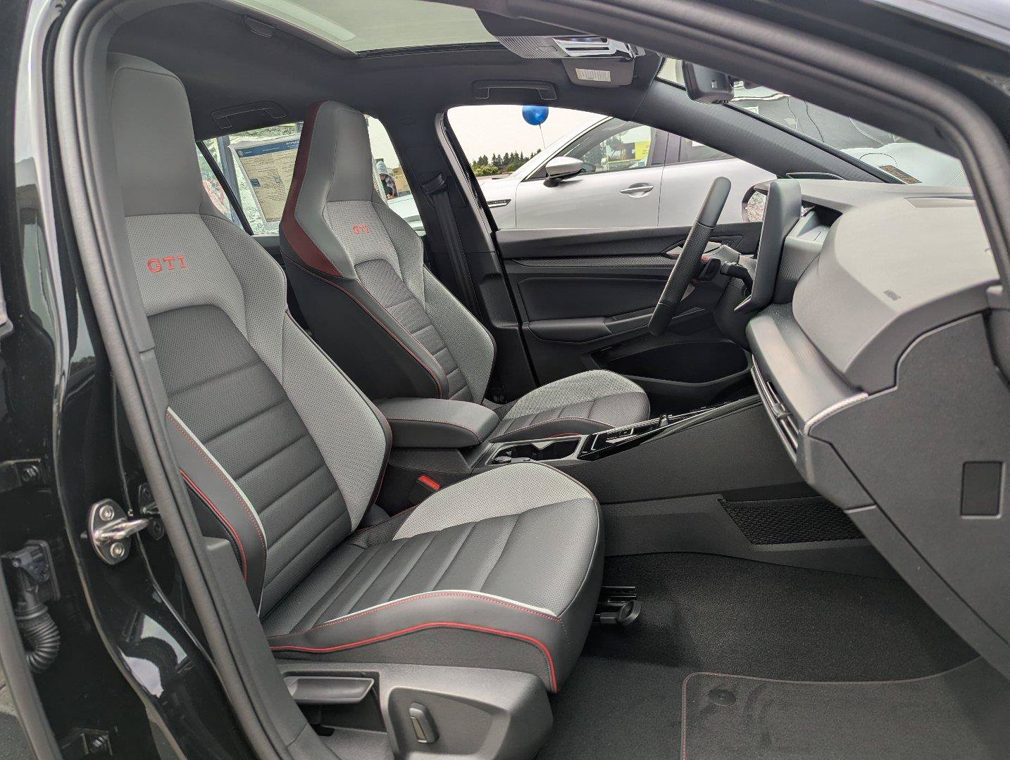 New 2026 Volkswagen GTI SE FWD image 36