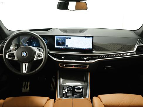 Used 2026 BMW X5 M60i AWD/4WD image 9