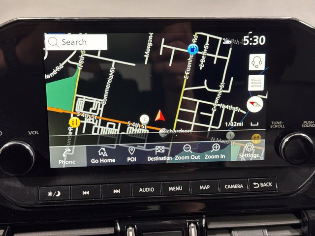 Used 2024 Nissan Pathfinder SL AWD/4WD image 4