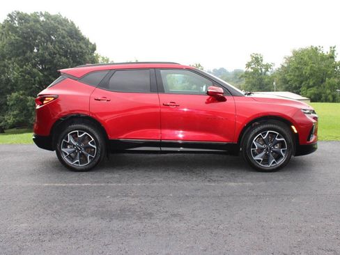 Used 2021 Chevrolet Blazer RS w/ Enhanced Convenience Package AWD/4WD image 2