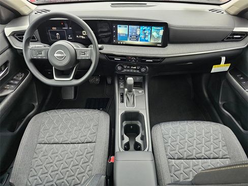 New 2026 Nissan Kicks SV image 8