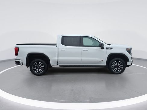 Used 2023 GMC Sierra 1500 AT4 w/ AT4 Premium Package AWD/4WD image 2