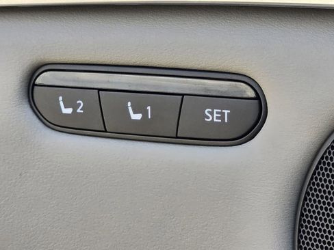 Used 2023 INFINITI QX50 Luxe image 16