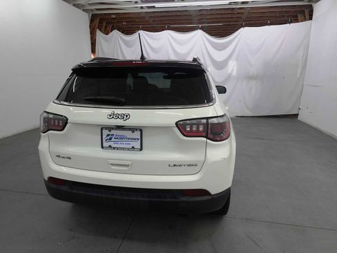 Used 2019 Jeep Compass Limited AWD/4WD image 5