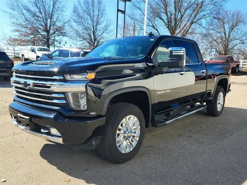 Used 2022 Chevrolet Silverado 3500 High Country w/ Safety Package II image 14
