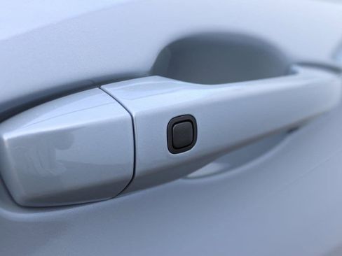 New 2026 Mitsubishi Outlander SE image 31