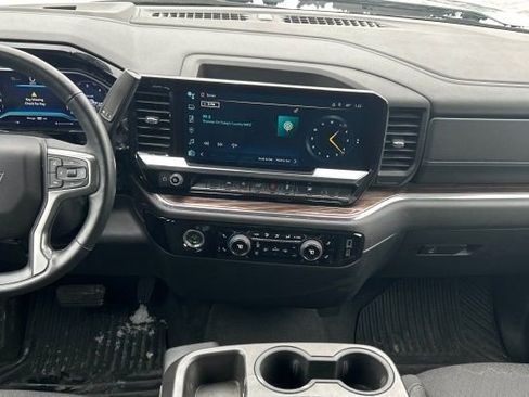 Used 2023 Chevrolet Silverado 1500 LT image 10