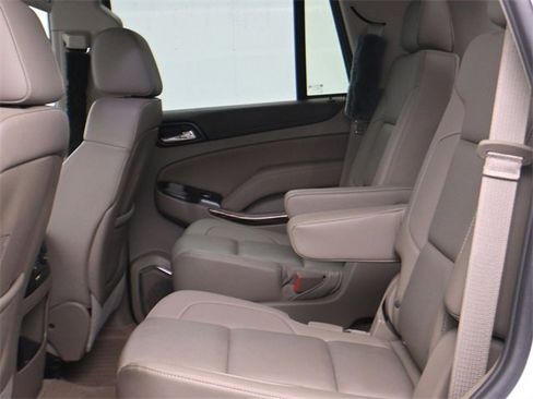 Used 2016 GMC Yukon SLT w/ Open Road Package image 24